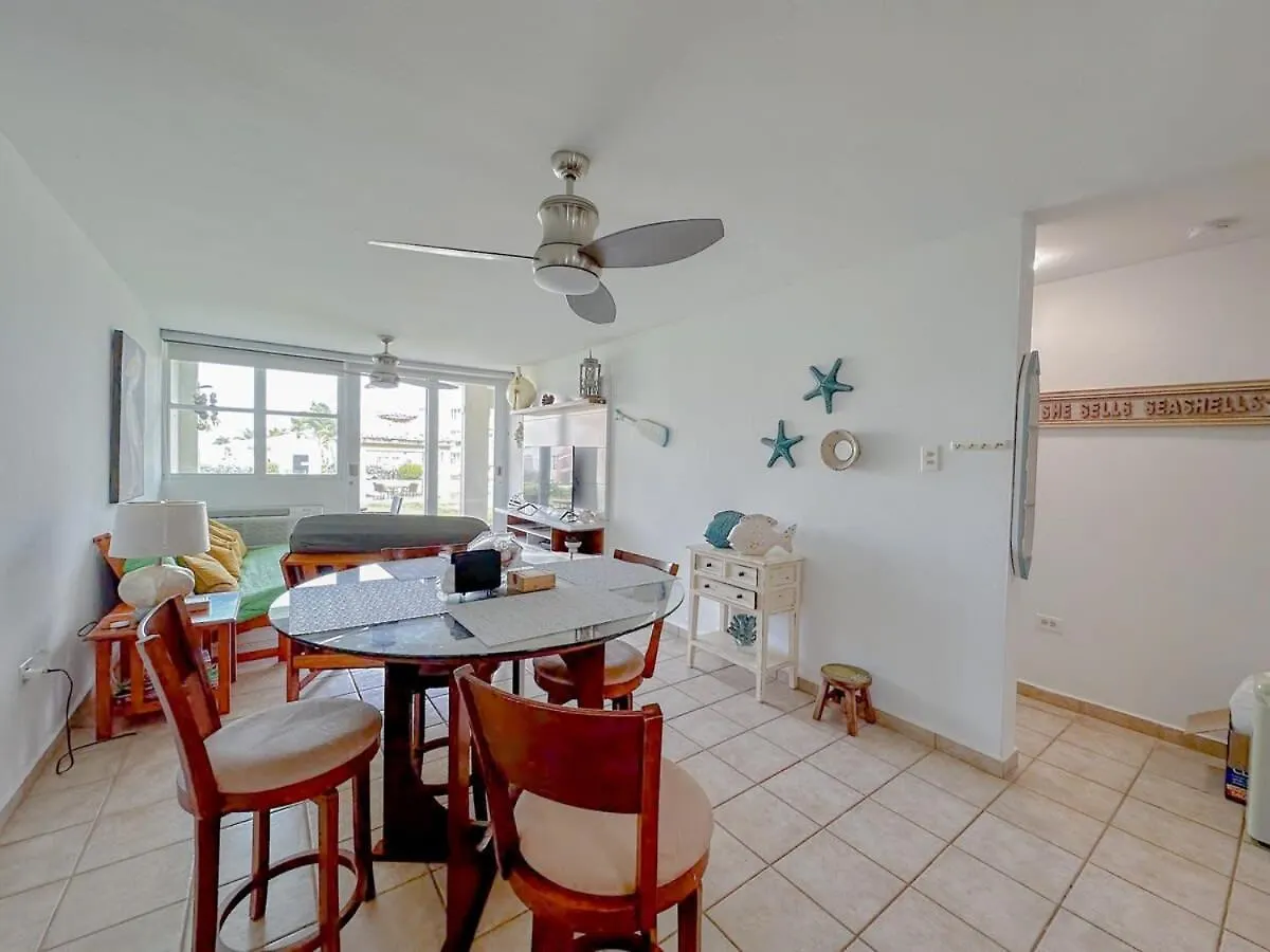 Los Reyes Beach Front Bliss Apartment Isabela